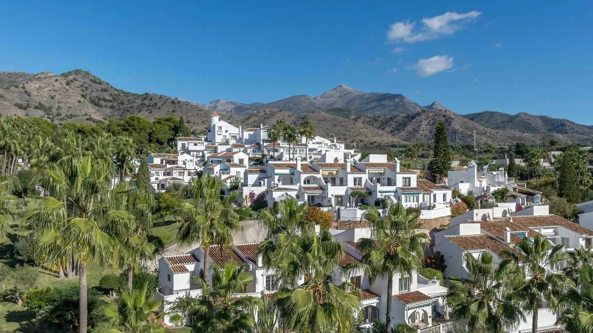 Tanger 3 Oasis Properties Nerja 0*,